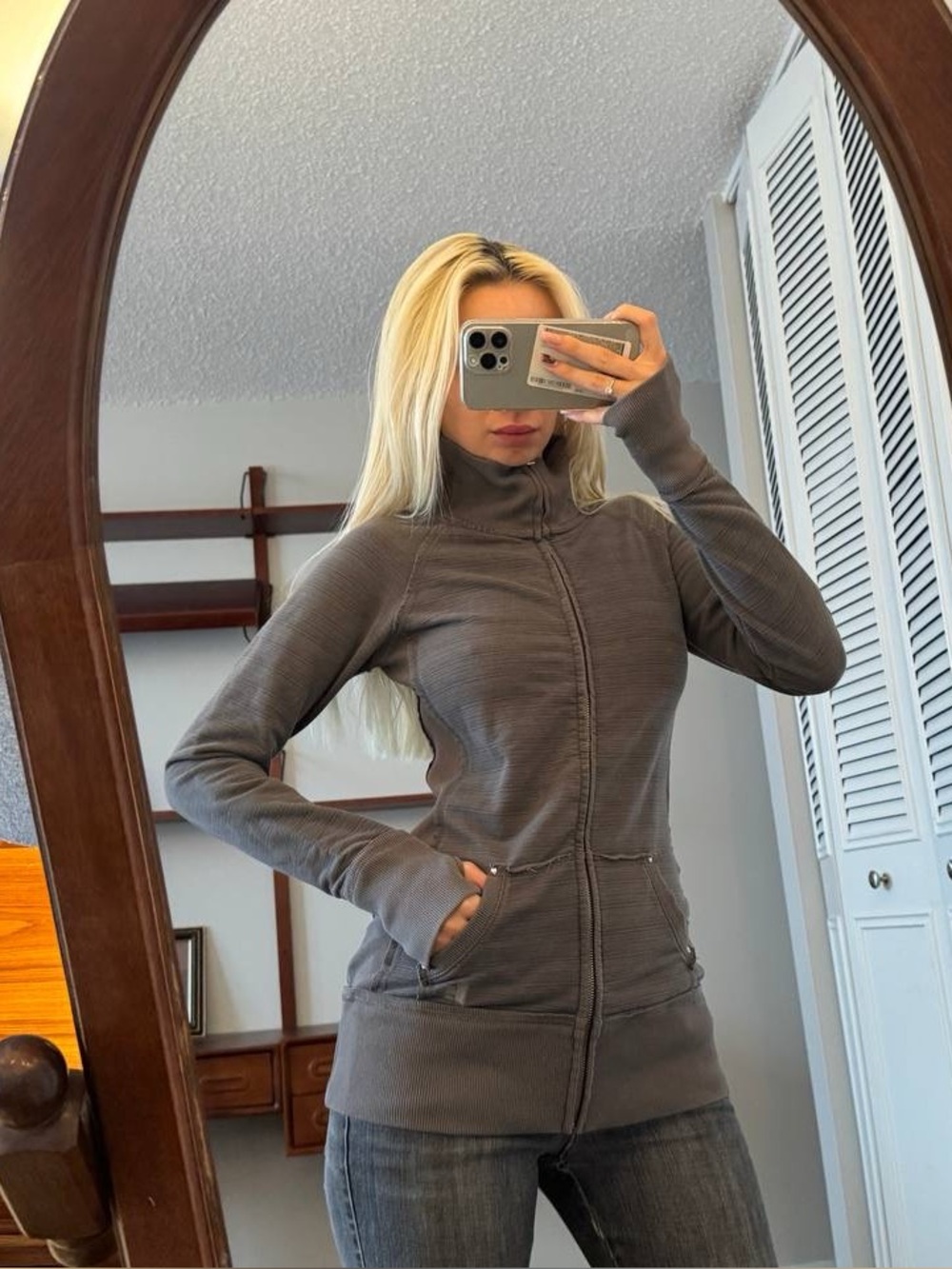 Kismet Women's Gray Full-Zip Long Sleeve Hoodie